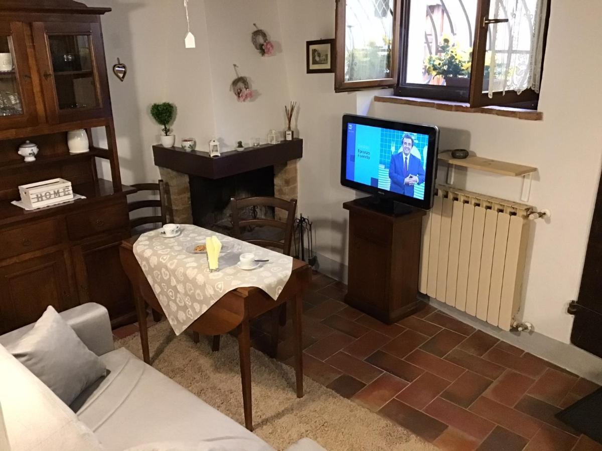 Ferienwohnung La Casina In Via Fiorita Montepulciano Stazione Exterior foto